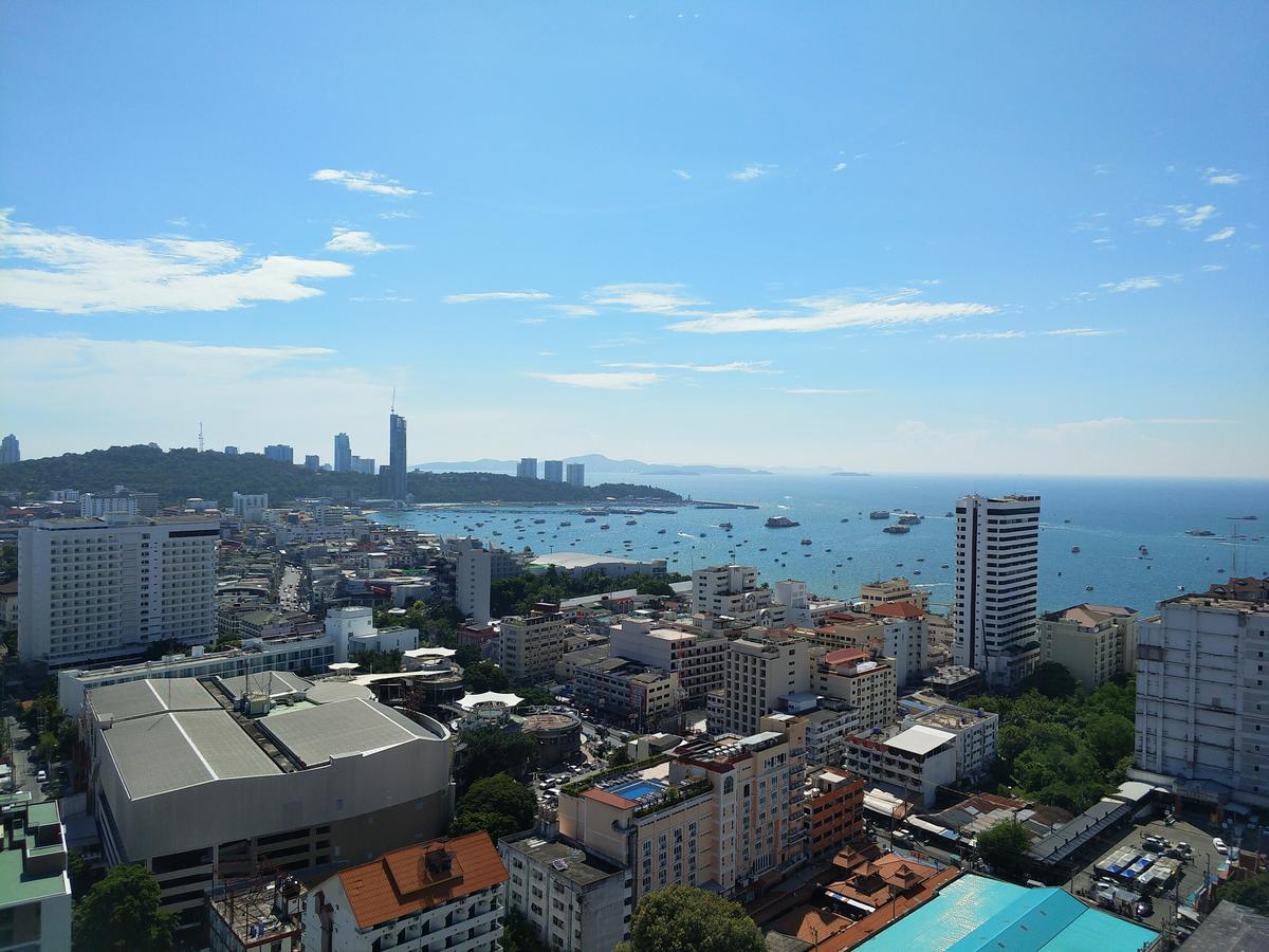 The Base Pattaya 芭提雅基地公寓 Exterior photo
