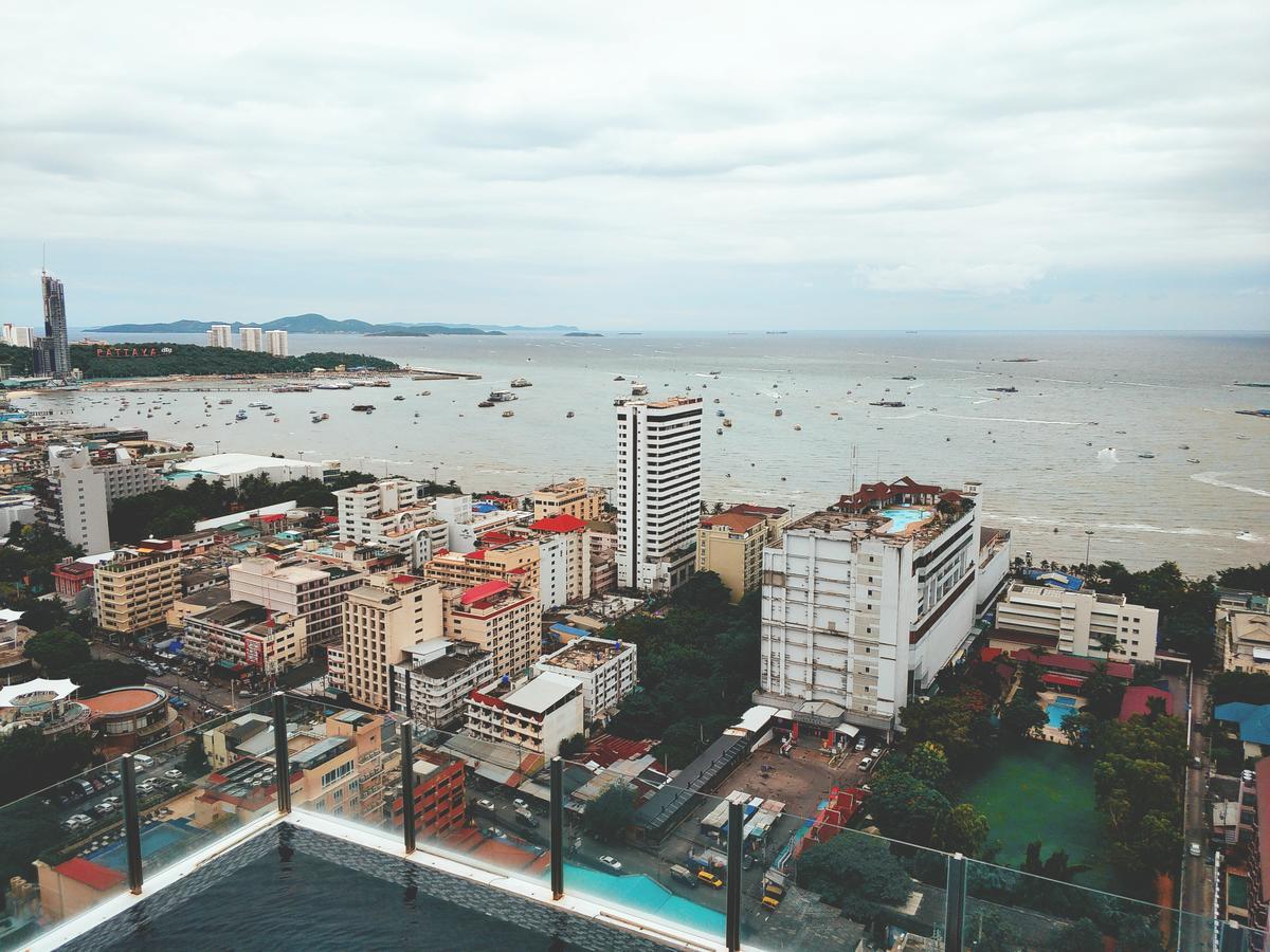 The Base Pattaya 芭提雅基地公寓 Exterior photo